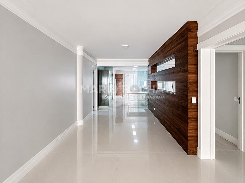 Apartamento � venda no edif�cio Le Classic em Balne�rio Cambori� 25