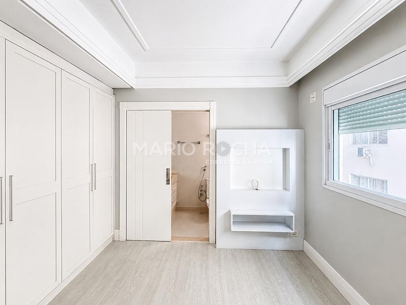 Apartamento � venda no edif�cio Le Classic em Balne�rio Cambori� 39