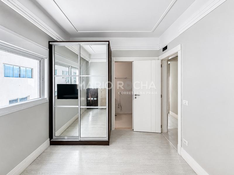 Apartamento � venda no edif�cio Le Classic em Balne�rio Cambori� 43
