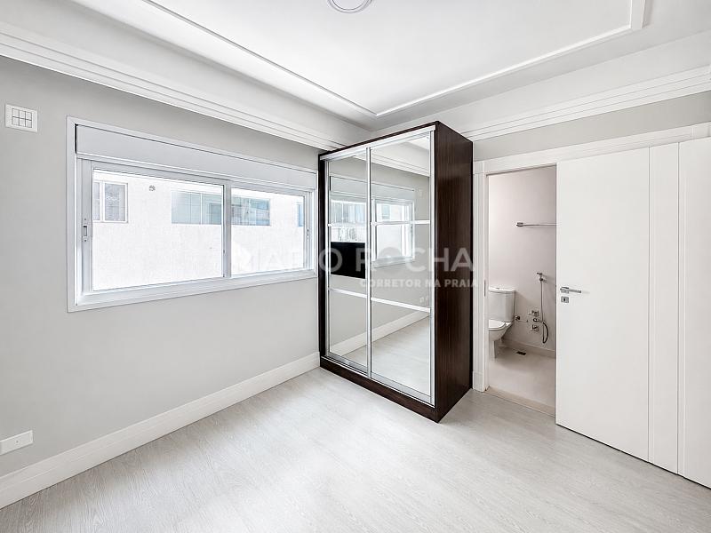 Apartamento � venda no edif�cio Le Classic em Balne�rio Cambori� 44