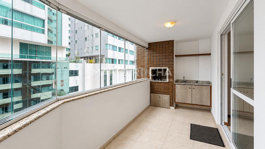 Apartamento � venda no edif�cio Bella Sintra em Balne�rio Cambori� 3