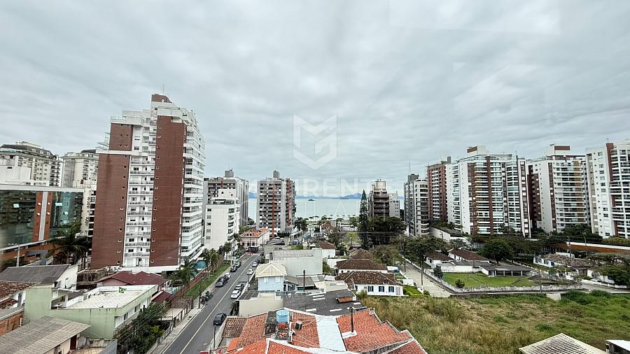 Apartamento a 500 metros da nova Marina da Beira-Mar com 2 dormit�rios 1