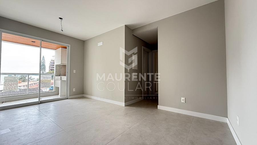 Apartamento a 500 metros da nova Marina da Beira-Mar com 2 dormit�rios 1