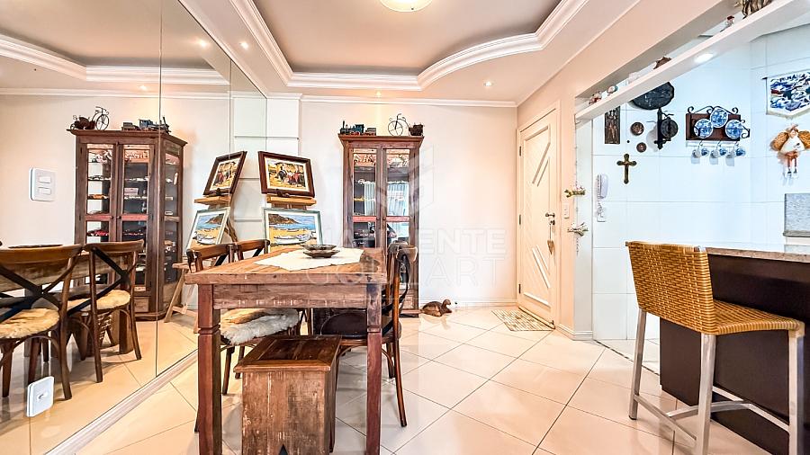 Apartamento com 2 dormit�rios em Coqueiros 1