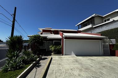 Casa de alto padrão  em região central