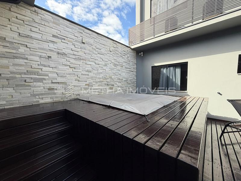 Casa � venda no Itacolomi com 4 quartos 8