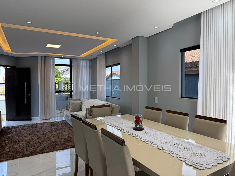 Casa � venda no Itacolomi com 4 quartos 18