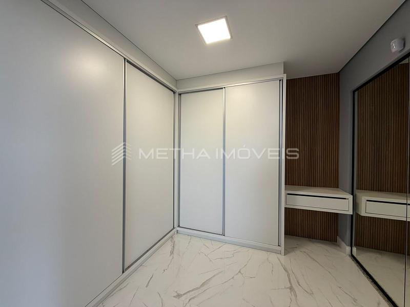 Casa � venda no Itacolomi com 4 quartos 27