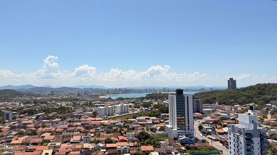 Apartamento � venda no Centro com 3 quartos 10