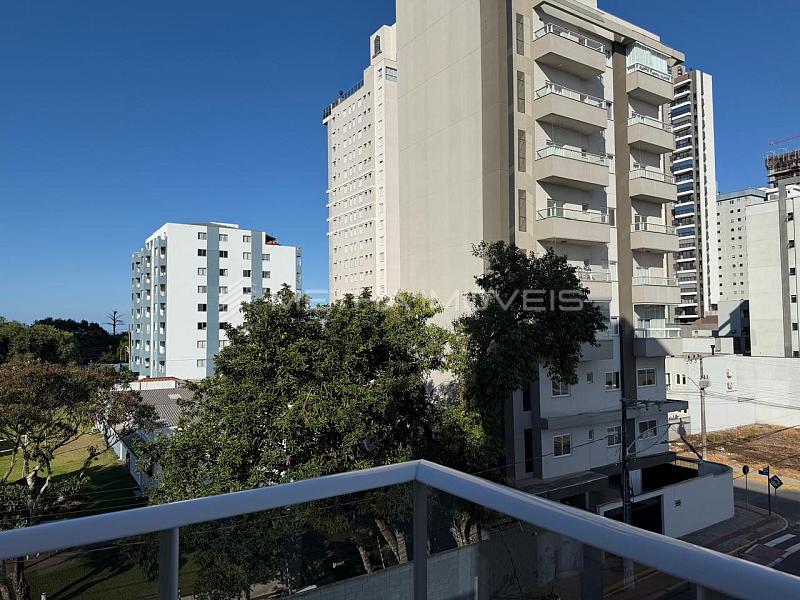 Apartamento � venda no Centro com 3 quartos 12