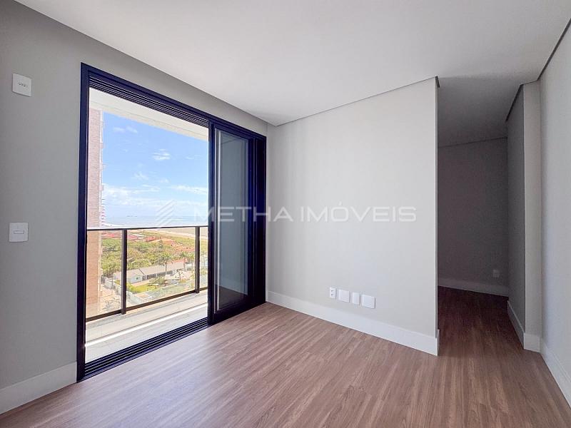 Apartamento � venda no Centro com 3 quartos 24
