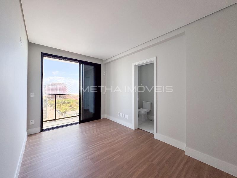 Apartamento � venda no Centro com 3 quartos 21