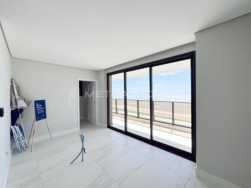 Apartamento � venda no Centro com 3 quartos 18