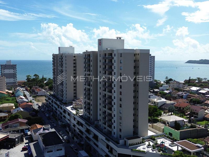 Apartamento � venda no Arma��o com 2 quartos 38
