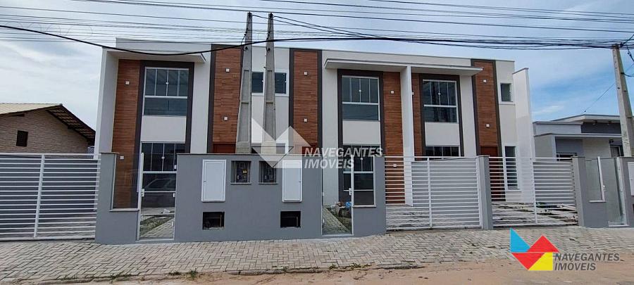 Sobrado Geminado Alto Padrão em meia praia — foto 6