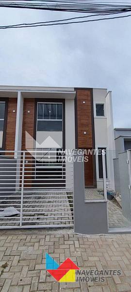 Sobrado Geminado Alto Padrão em meia praia — foto 4