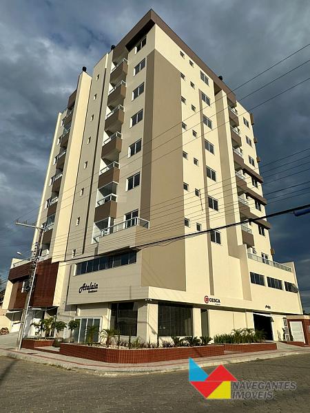 Apartamento diferenciado com 3 dormit�rios sendo 1 su�te e 2 vagas no bairro Gravat� 1