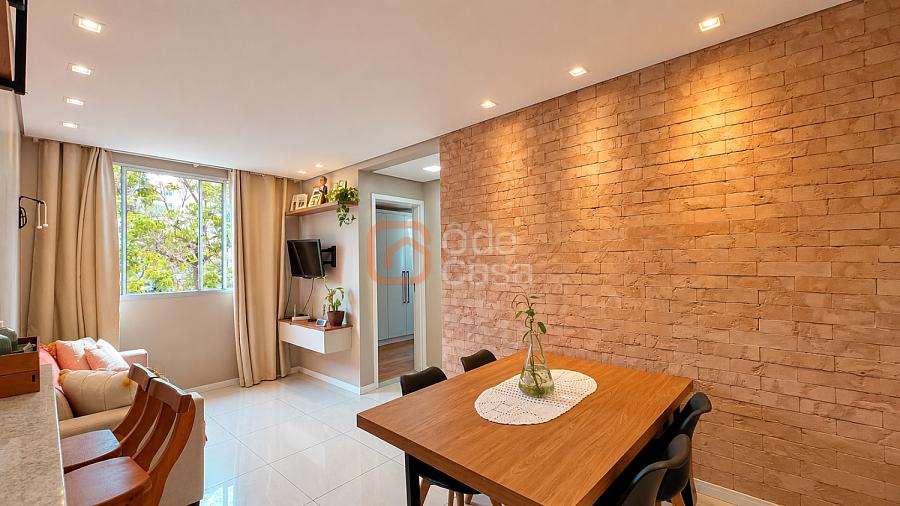 Apartamento com 2 quartos e elevador � venda no Cabral 1