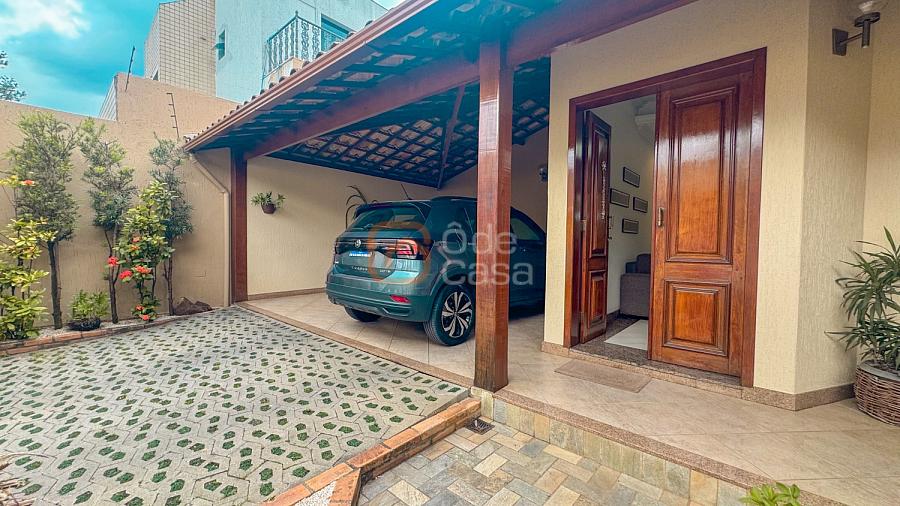 Casa com 4 Quartos � venda no Itapo� 1