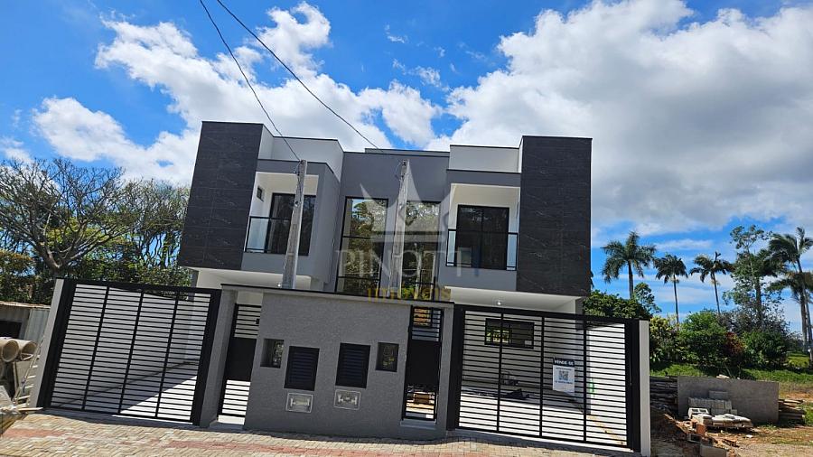 Sobrado � venda no Colina Itaipava com amplo espa�o nos fundos 1
