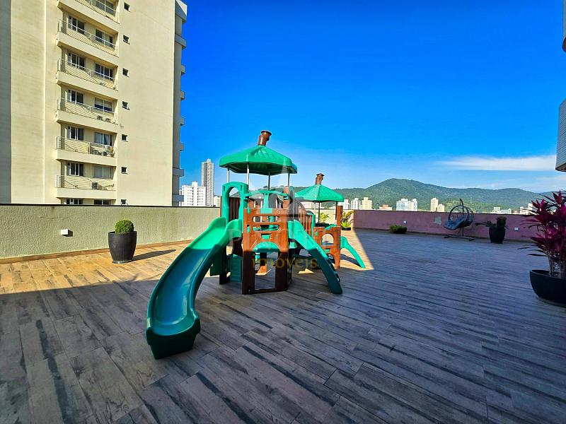 Mobiliado com 3 dormit�rios e 2 vagas � venda em S�o Judas 15