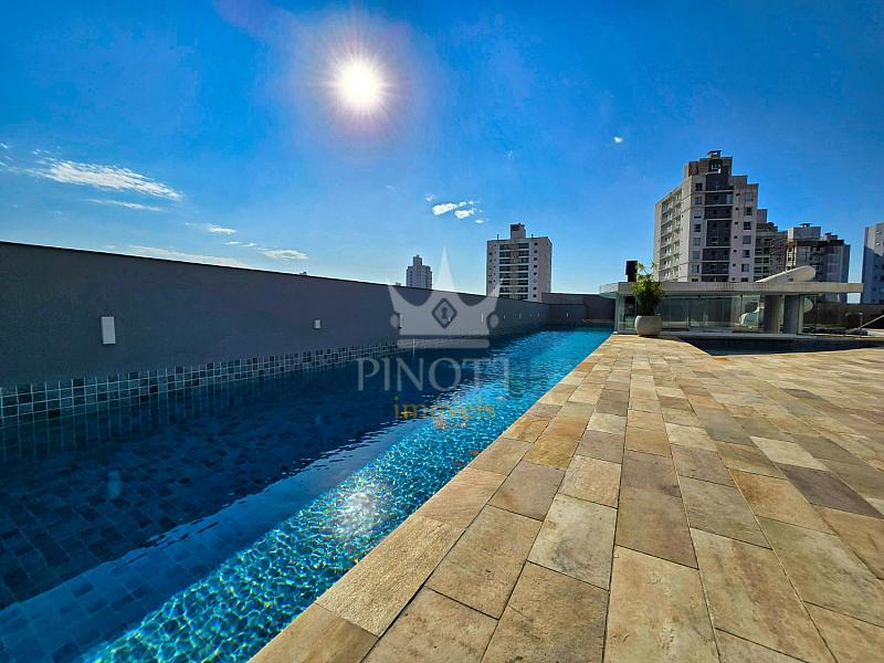 Mobiliado com 3 dormit�rios e 2 vagas � venda em S�o Judas 30
