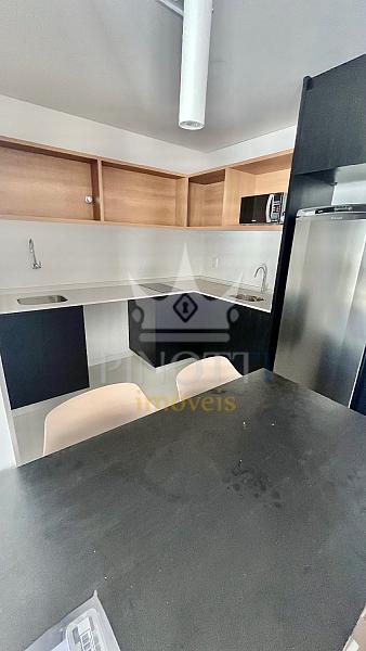 Loft Mobiliado para Alugar no Centro de Itaja� com 1 Vaga 13