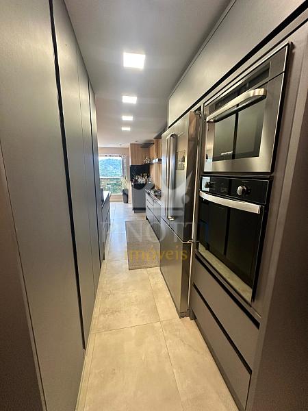 Apartamento com 2 Su�tes e Vista Panor�mica 14