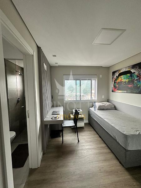 Apartamento com 2 Su�tes e Vista Panor�mica 10