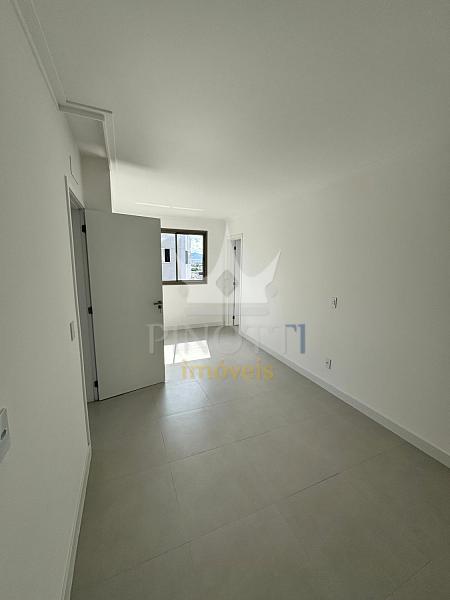 Apartamento de 3 dormit�rios com su�te no S�o Vicente Home Club 8