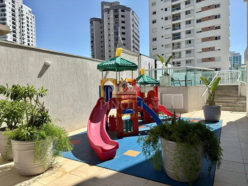 Apartamento Semimobiliado | 2 dormit�rios | Centro de Itaja� SC 18