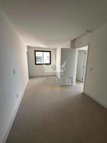Apartamento com 3 dormit�rios e 2 vagas � venda em Itaja� 11