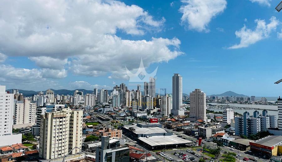 Apartamento com 2 su�tes e 2 vagas � venda em Itaja� 1