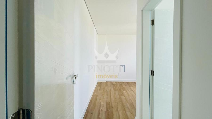 Apartamento com 2 su�tes e 2 vagas � venda em Itaja� 4