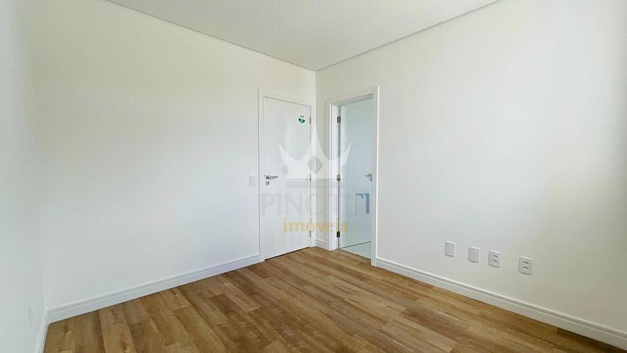 Apartamento com 2 su�tes e 2 vagas � venda em Itaja� 14