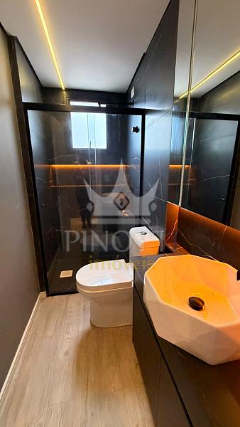 Apartamento com 2 dormit�rios e 2 vagas � venda na Praia Brava em Itaja� 19