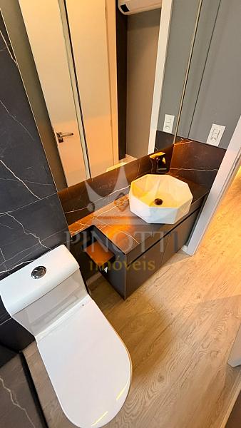 Apartamento com 2 dormit�rios e 2 vagas � venda na Praia Brava em Itaja� 21