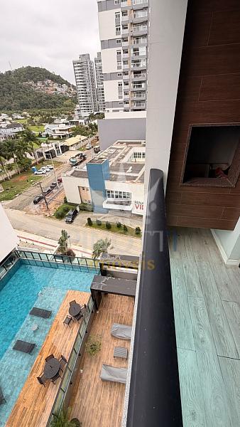 Apartamento com 2 dormit�rios e 2 vagas � venda na Praia Brava em Itaja� 3