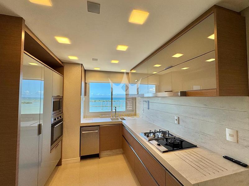 Vista Mar Definitiva no Bairro Fazenda, Itaja� | 132 m�, 2 Su�tes, Mobiliado e 2 Vagas 5