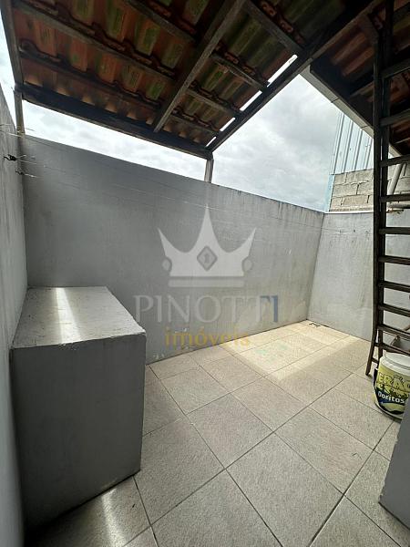 Sobrado � Venda no Cidade Nova em Itaja�-SC, com 3 Quartos, 2 Vagas de Garagem e �rea Gourmet com Churrasqueira 4