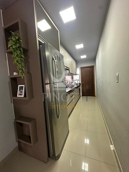 Sobrado � Venda no Cidade Nova em Itaja�-SC, com 3 Quartos, 2 Vagas de Garagem e �rea Gourmet com Churrasqueira 5