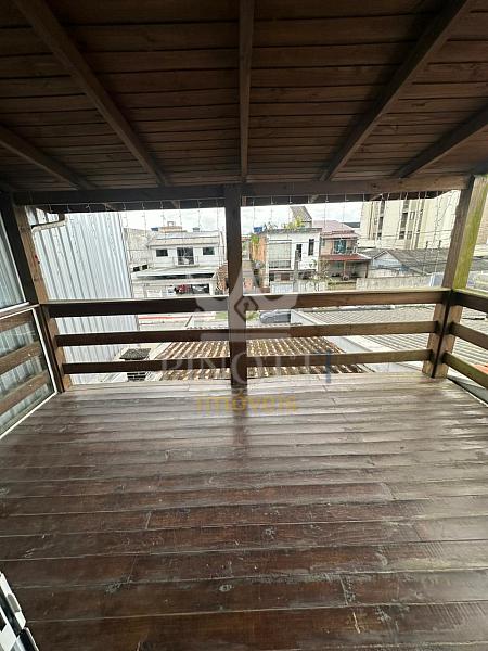 Sobrado � Venda no Cidade Nova em Itaja�-SC, com 3 Quartos, 2 Vagas de Garagem e �rea Gourmet com Churrasqueira 17