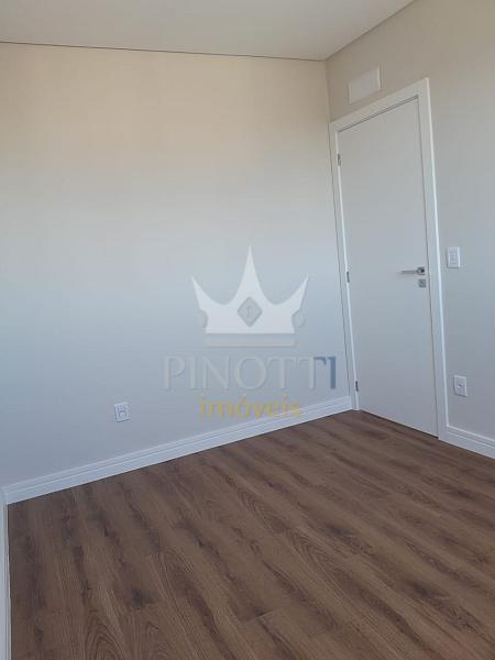 Centro de Itaja�: Apartamento � Venda com 2 Su�tes, Sacada com Churrasqueira e Rooftop 23