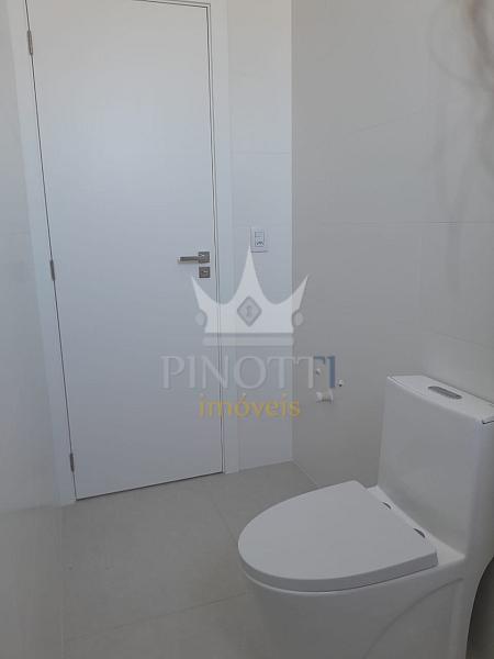 Centro de Itaja�: Apartamento � Venda com 2 Su�tes, Sacada com Churrasqueira e Rooftop 25