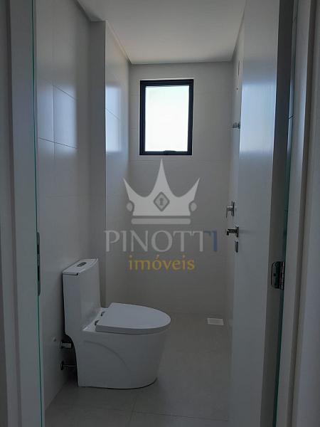 Centro de Itaja�: Apartamento � Venda com 2 Su�tes, Sacada com Churrasqueira e Rooftop 26