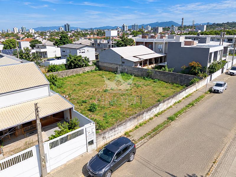 Terreno de 750 m� � venda por R$ 852.000 7
