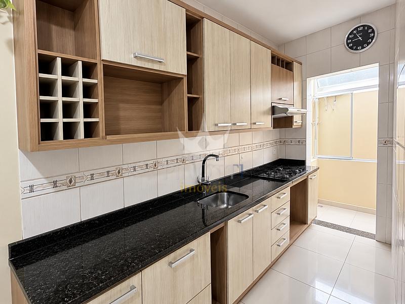 Apartamento t�rreo diferenciado e semimobiliado no bairro Cidade Nova, em Itaja�/SC 3