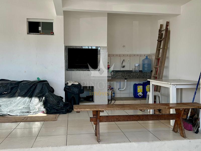 Apartamento t�rreo diferenciado e semimobiliado no bairro Cidade Nova, em Itaja�/SC 2