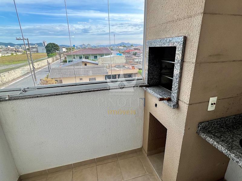 Cordeiros, Itaja�: Apartamento para Alugar com 2 Quartos, Su�te e Vaga de Garagem 21