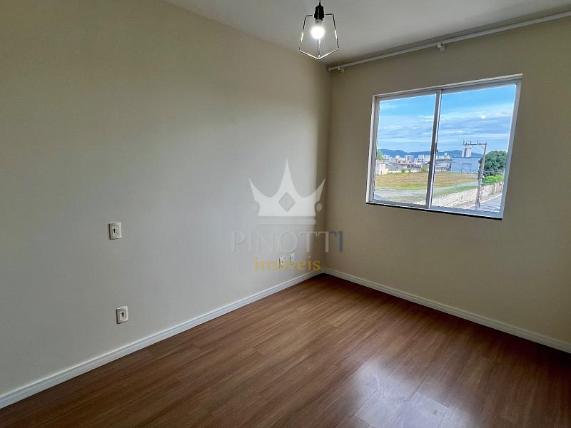 Cordeiros, Itaja�: Apartamento para Alugar com 2 Quartos, Su�te e Vaga de Garagem 29